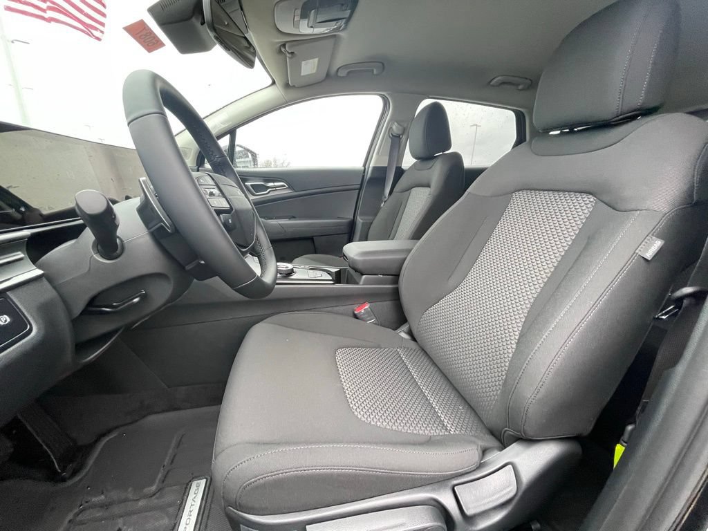 New 2026 Kia Sportage LX FWD image 19