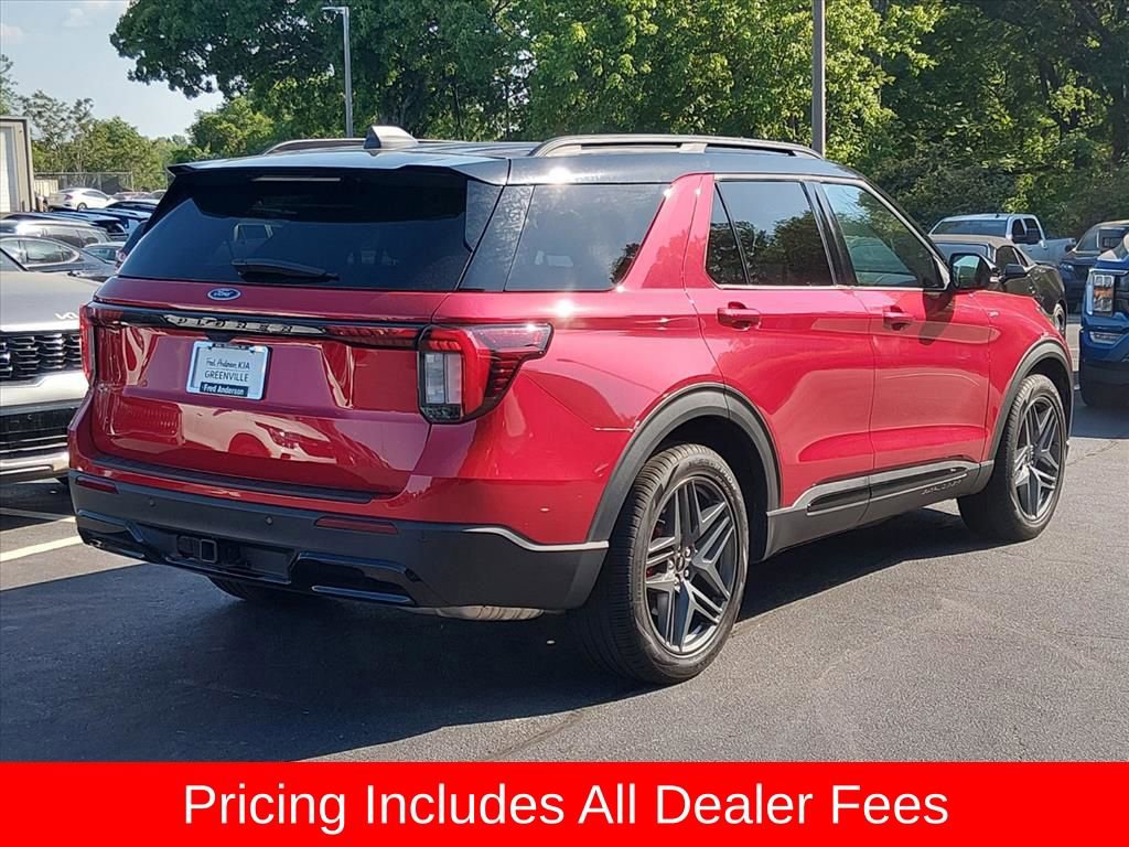 Used 2025 Ford Explorer ST-Line w/ Premium Package RWD image 3
