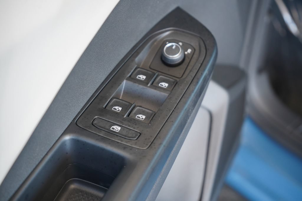 New 2027 Volkswagen Taos S FWD image 12