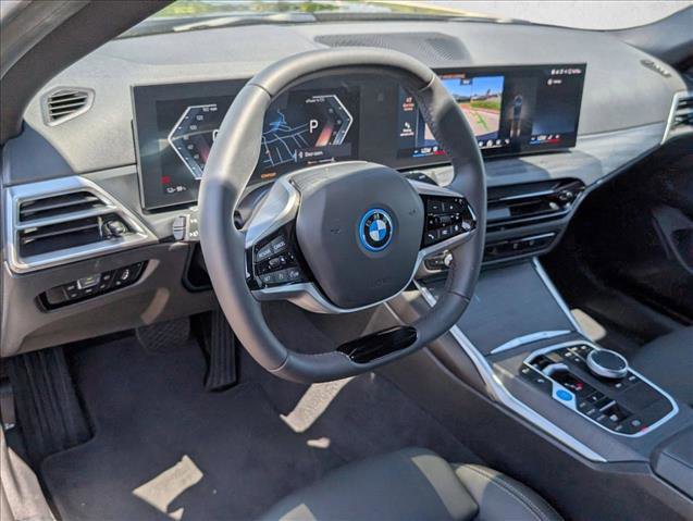 Used 2025 BMW i4 xDrive40i AWD/4WD image 10