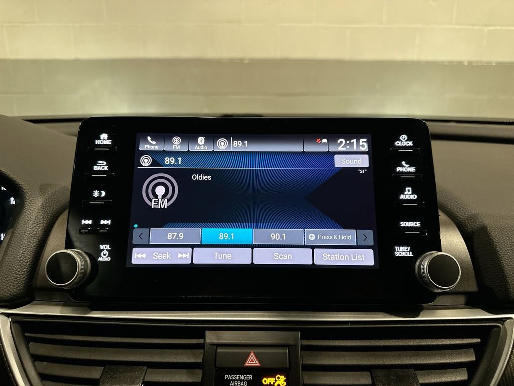 Used 2018 Honda Accord Sport image 14