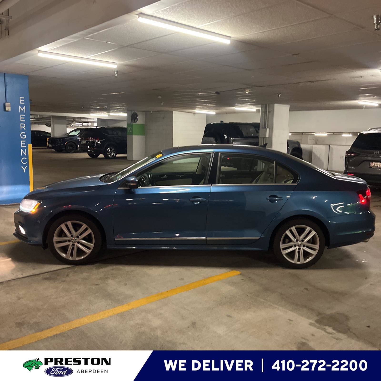 Used 2017 Volkswagen Jetta SEL FWD image 1
