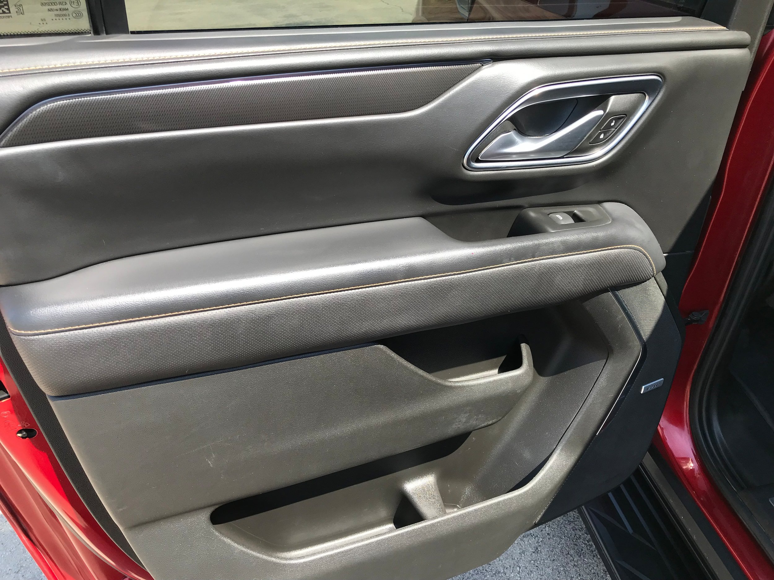 Used 2022 GMC Yukon XL AT4 AWD/4WD image 16