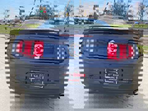 Used 2010 Ford Mustang Coupe image 44