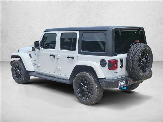 Used 2023 Jeep Wrangler Unlimited Sahara w/ Cold Weather Group AWD/4WD image 8
