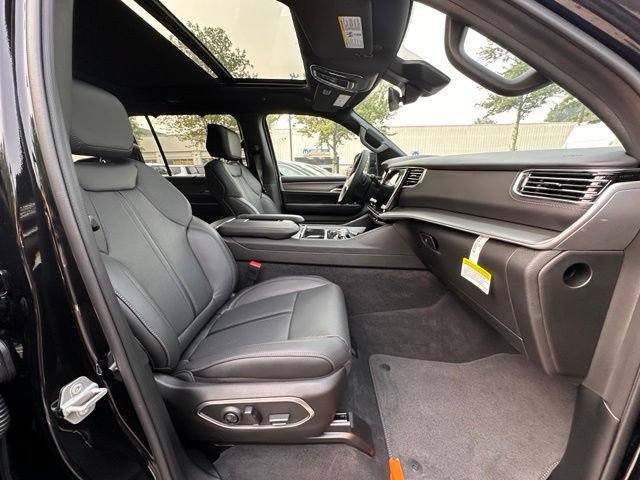 New 2026 Jeep Grand Wagoneer L Limited AWD/4WD image 29