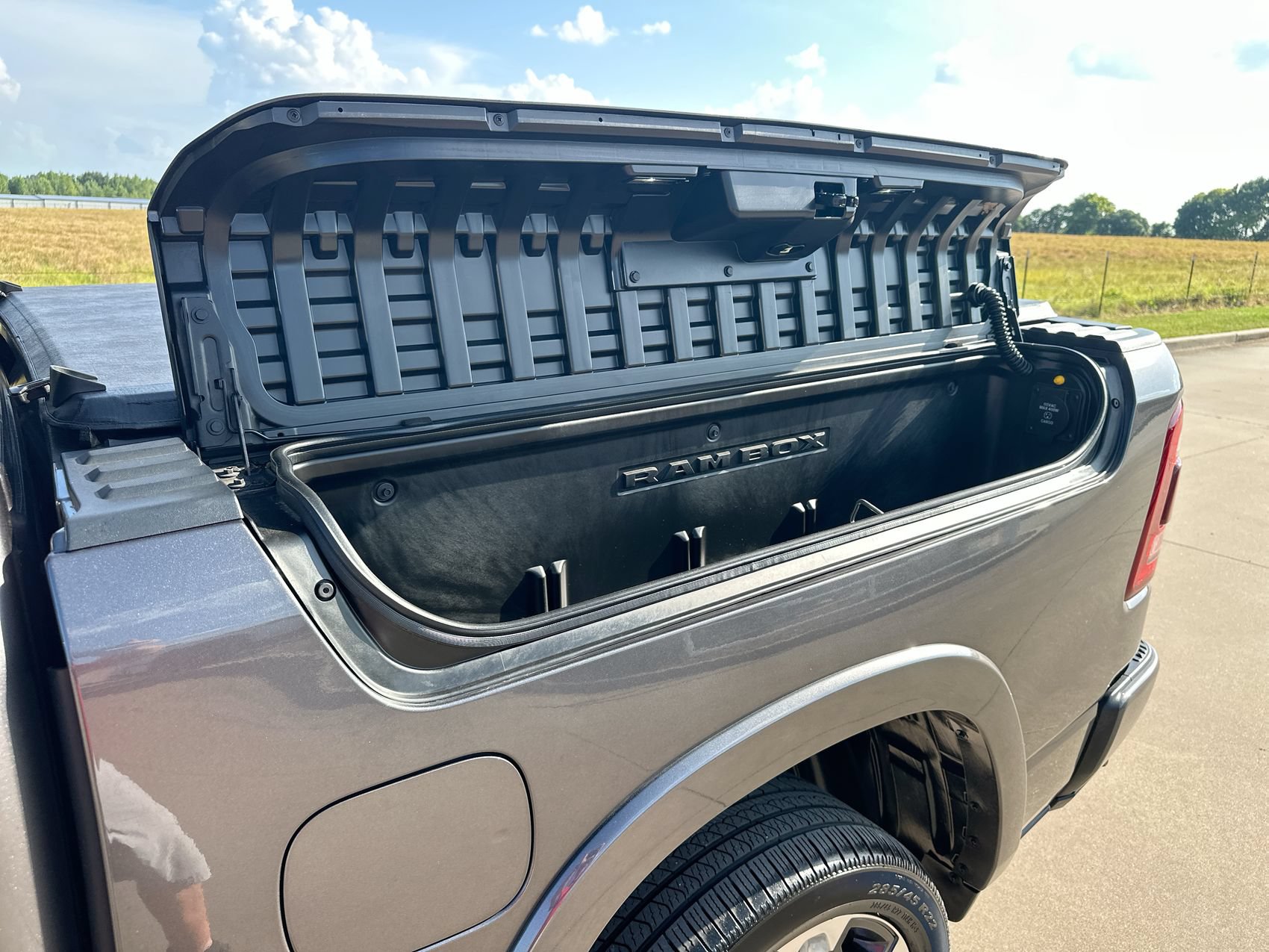 Used 2023 RAM 1500 Limited AWD/4WD image 25