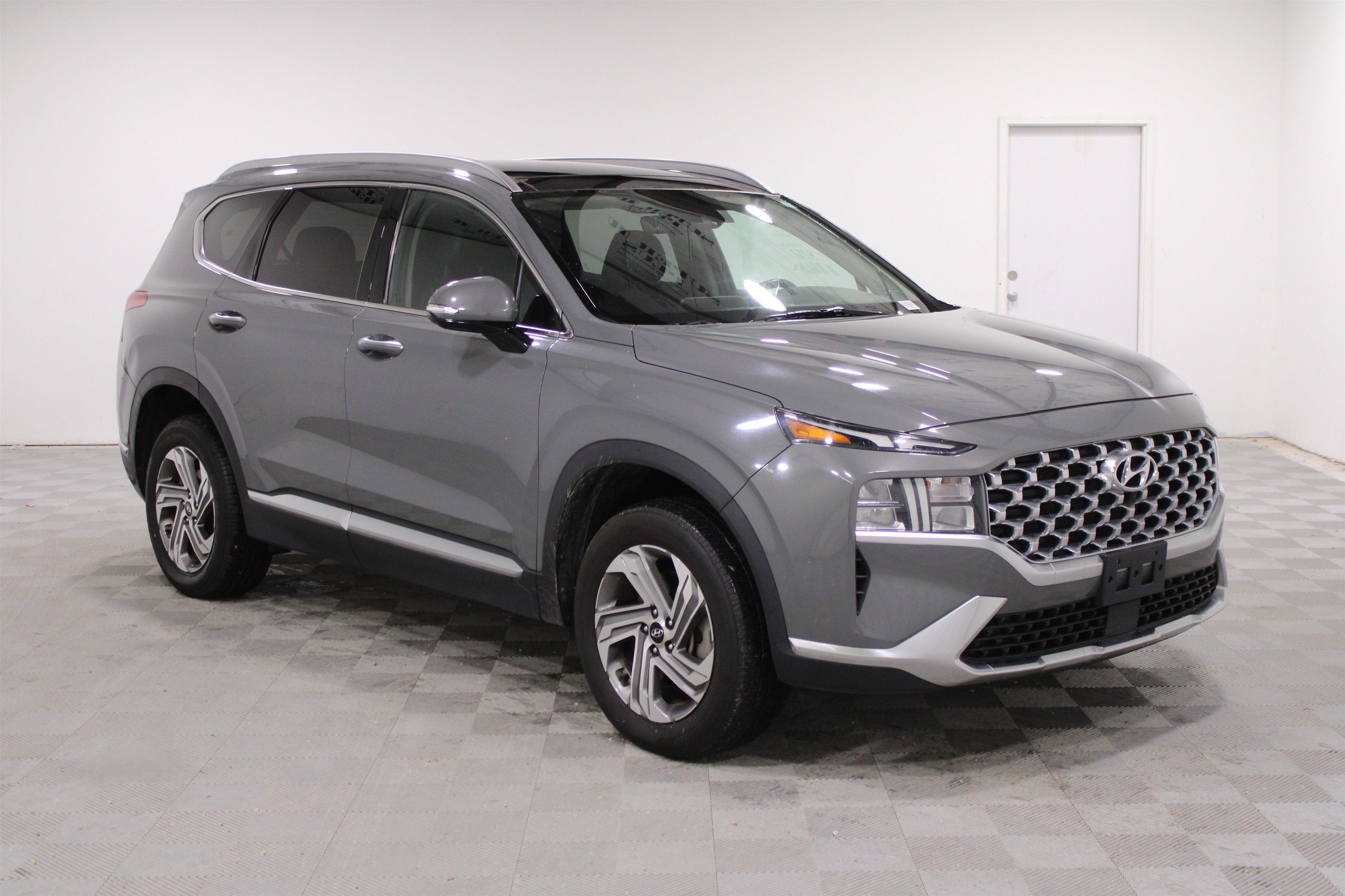Used 2023 Hyundai Santa Fe SEL w/ Premium Package