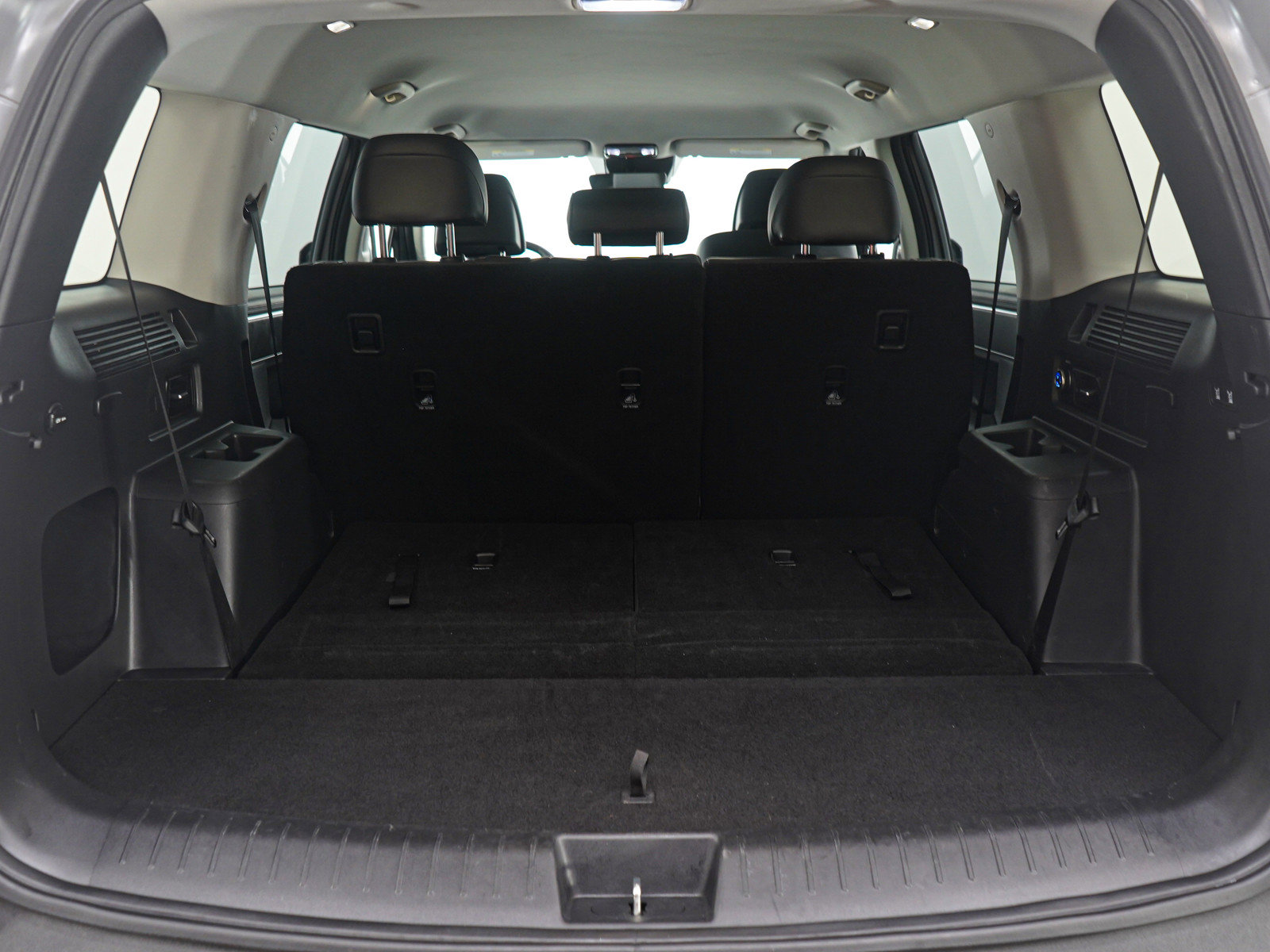 Used 2025 Hyundai Santa Fe SEL image 9