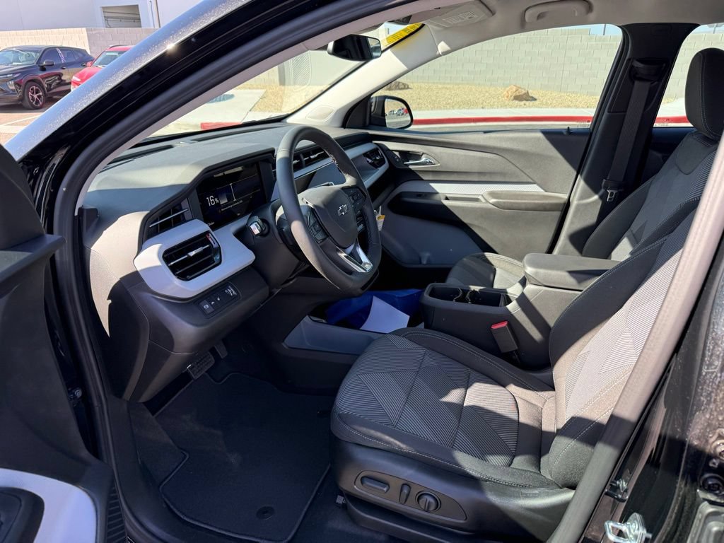 New 2027 Chevrolet Bolt LT w/ Comfort Package FWD image 11