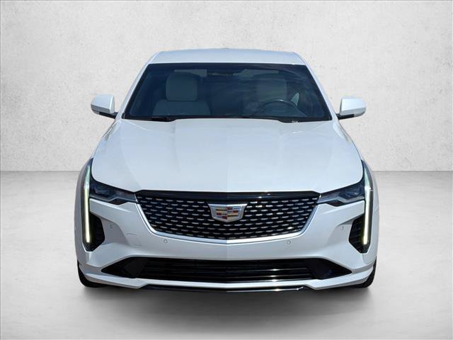 Used 2022 Cadillac CT4 Premium Luxury RWD image 2