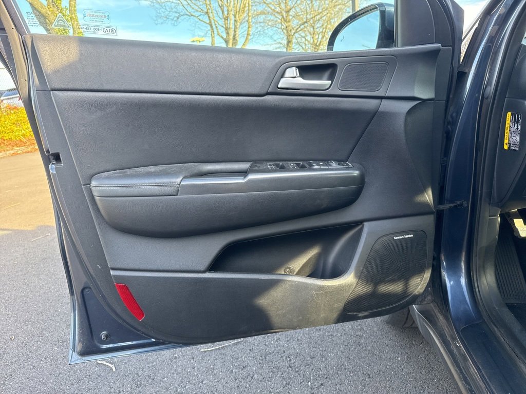 Used 2017 Kia Sportage EX w/ EX Technology Package image 12