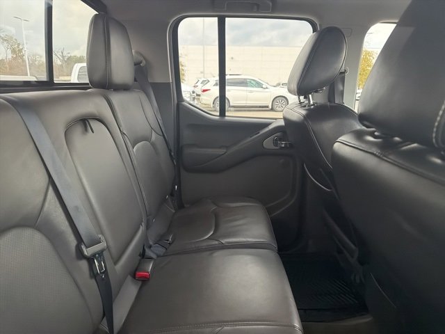 Used 2017 Nissan Frontier PRO-4X w/ Pro-4x Luxury Package image 4