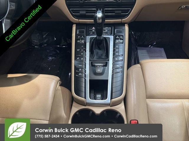 Used 2021 Porsche Macan AWD/4WD image 25