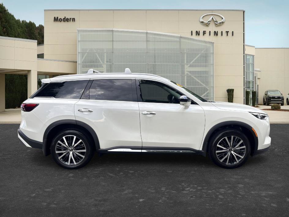 Certified 2025 INFINITI QX60 Sensory AWD/4WD image 4