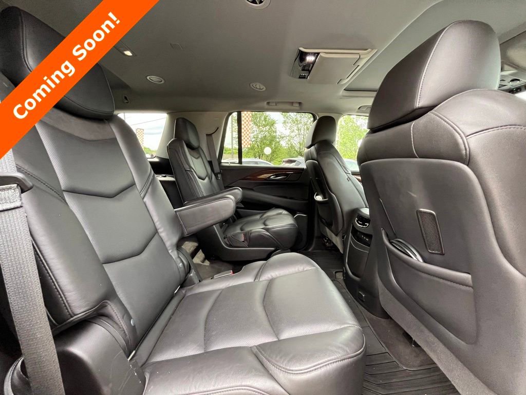 Used 2020 Cadillac Escalade Premium Luxury AWD/4WD image 24