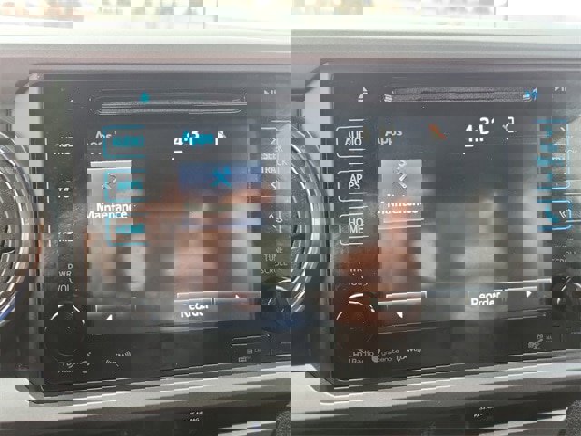 Used 2018 Toyota Tacoma TRD Sport image 24