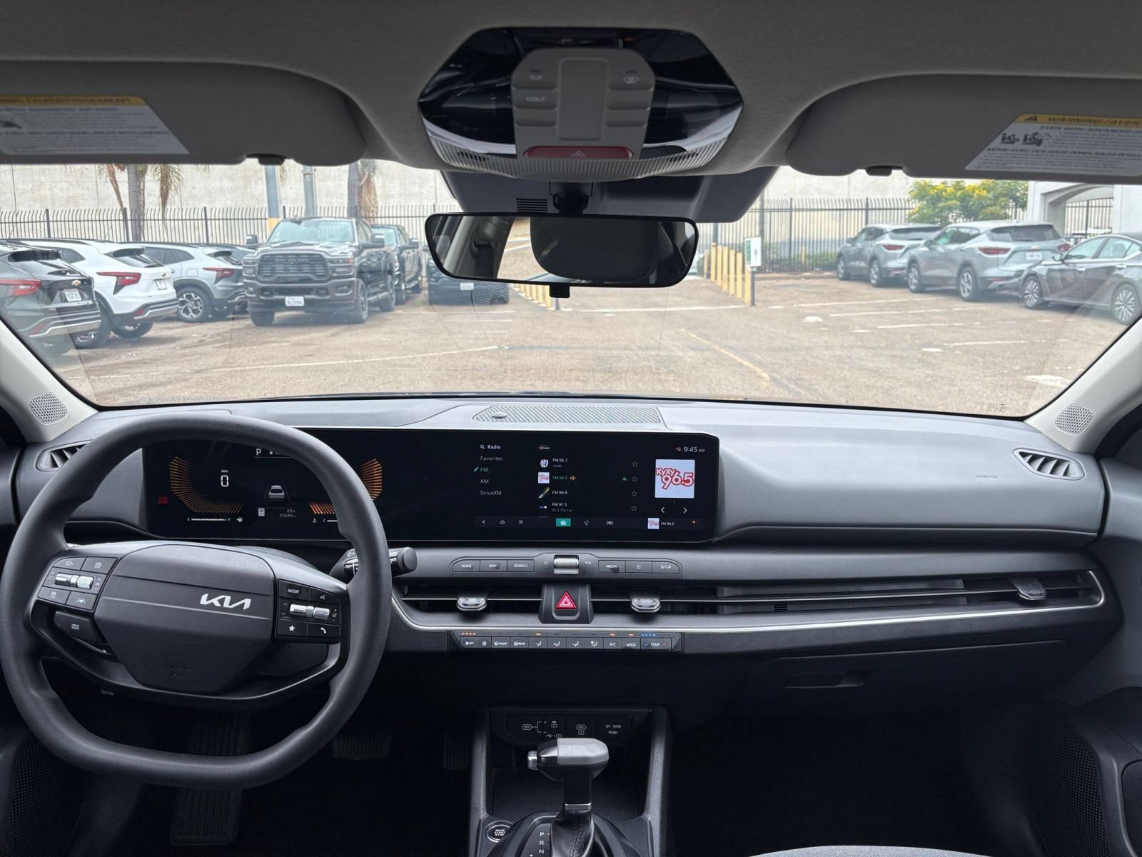 Used 2025 Kia K4 FWD image 32