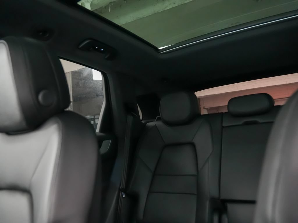 New 2026 Porsche Cayenne AWD/4WD image 34