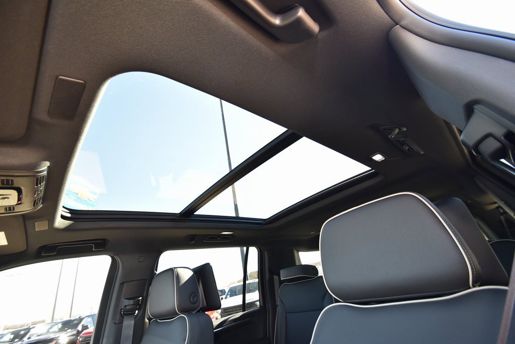 New 2026 Chevrolet Suburban Premier image 11