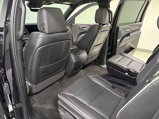Used 2023 Cadillac Escalade ESV Premium Luxury RWD image 27