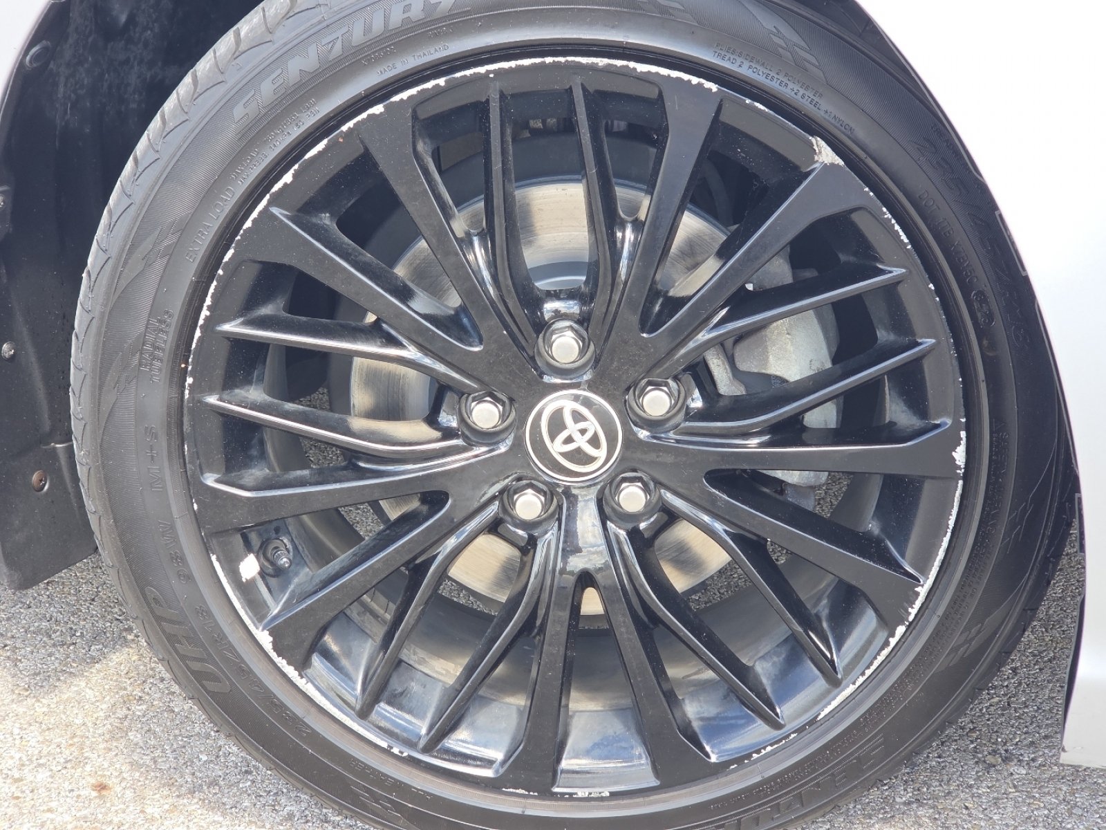 Used 2021 Toyota Camry SE FWD image 11