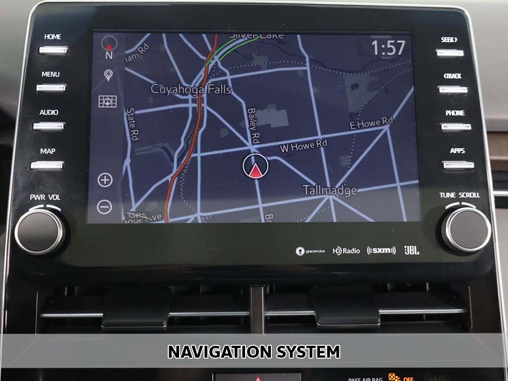 Used 2019 Toyota Avalon Limited image 3