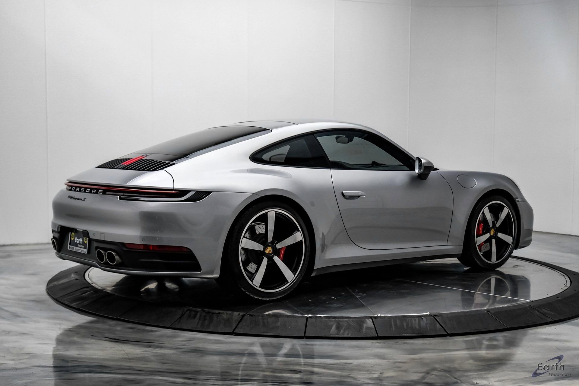 Used 2024 Porsche 911 Carrera S w/ Premium Package RWD image 14