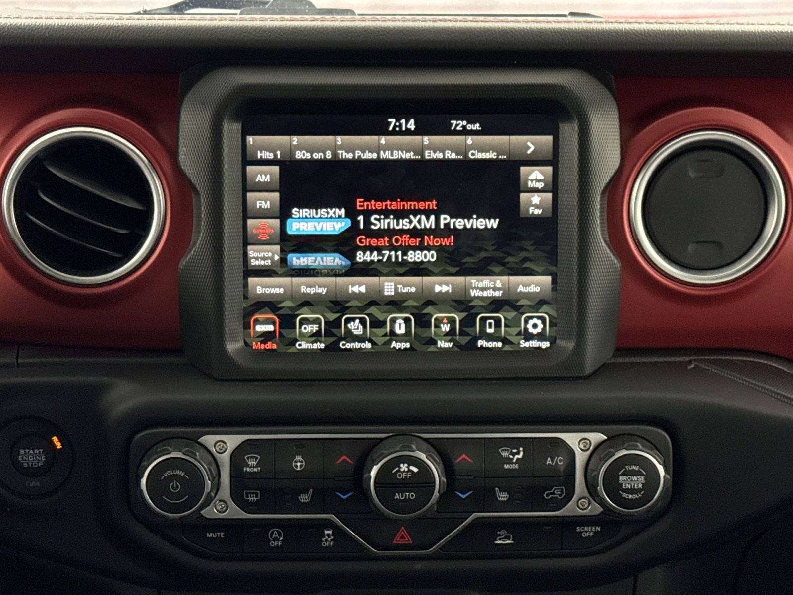 Used 2023 Jeep Wrangler Unlimited Rubicon w/ LED Lighting Group AWD/4WD image 18