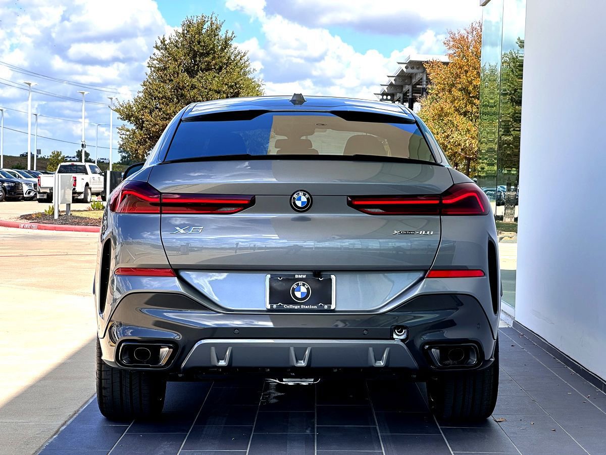 New 2026 BMW X6 xDrive40i w/ Climate Comfort Package image 6