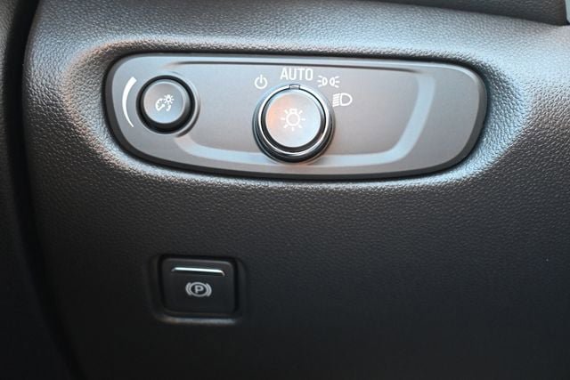 Used 2023 Chevrolet Blazer LT FWD image 39