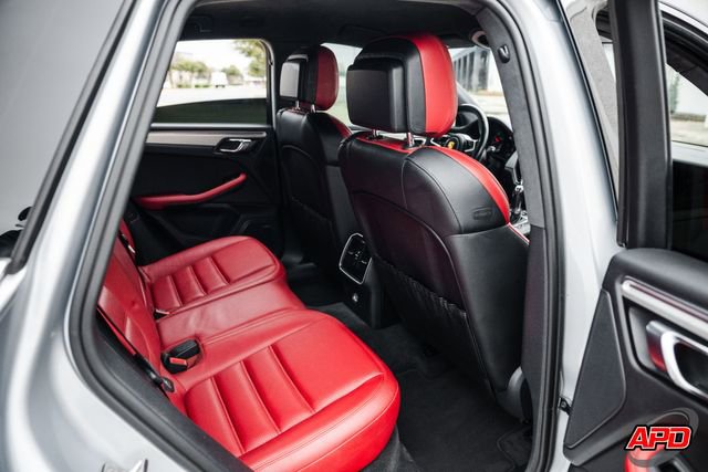 Used 2015 Porsche Macan Turbo image 74