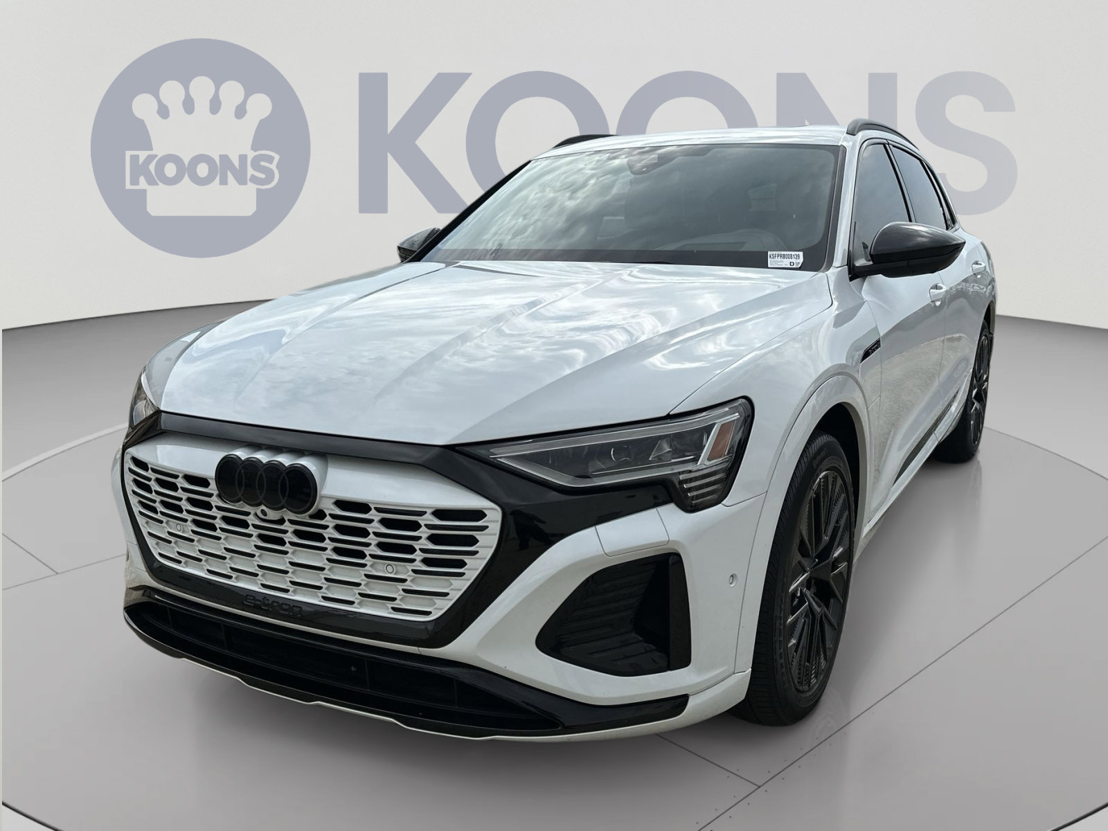 Used 2024 Audi Q8 e-tron Prestige w/ Prestige Package AWD/4WD image 5