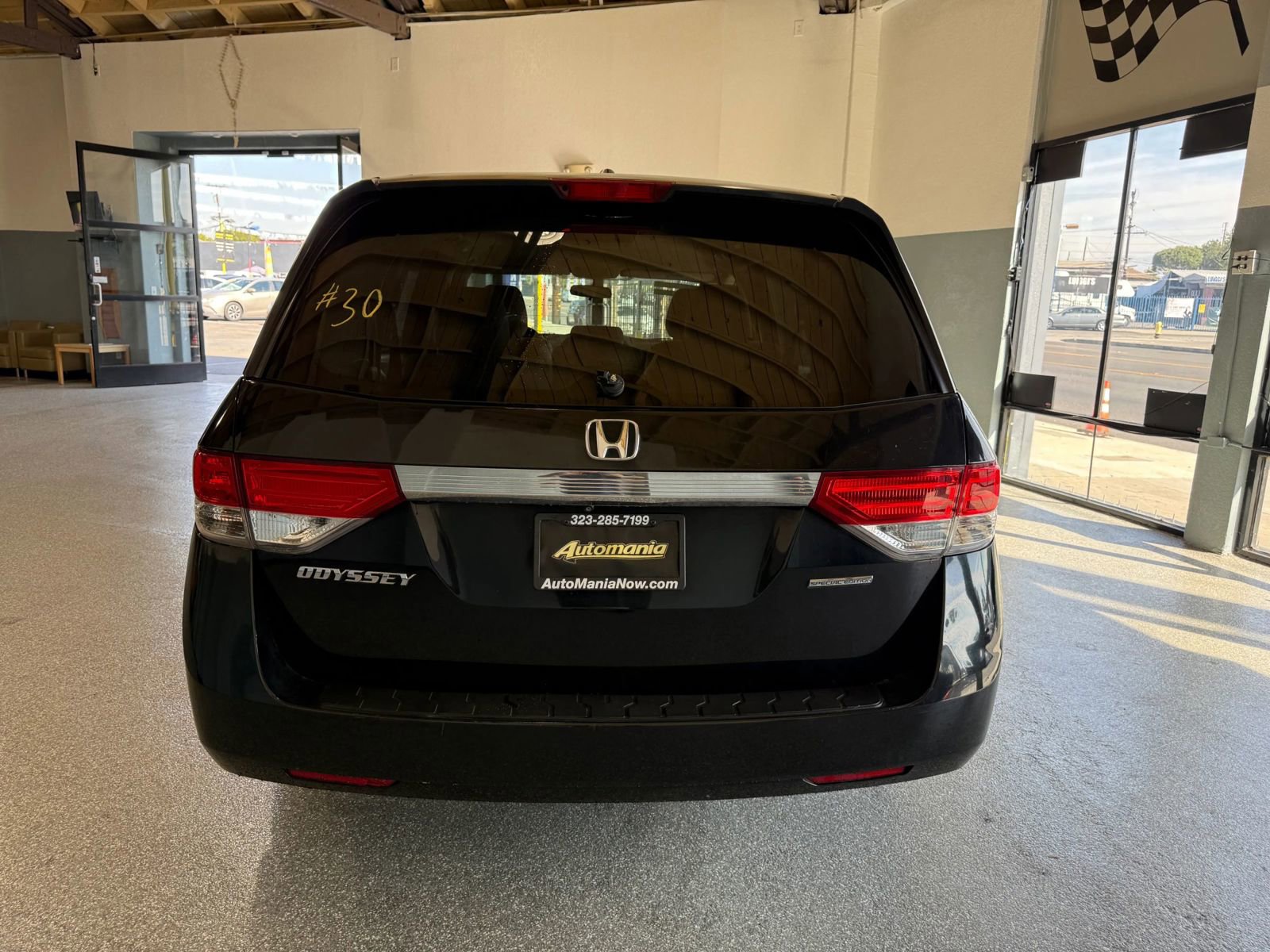 Used 2016 Honda Odyssey SE image 6