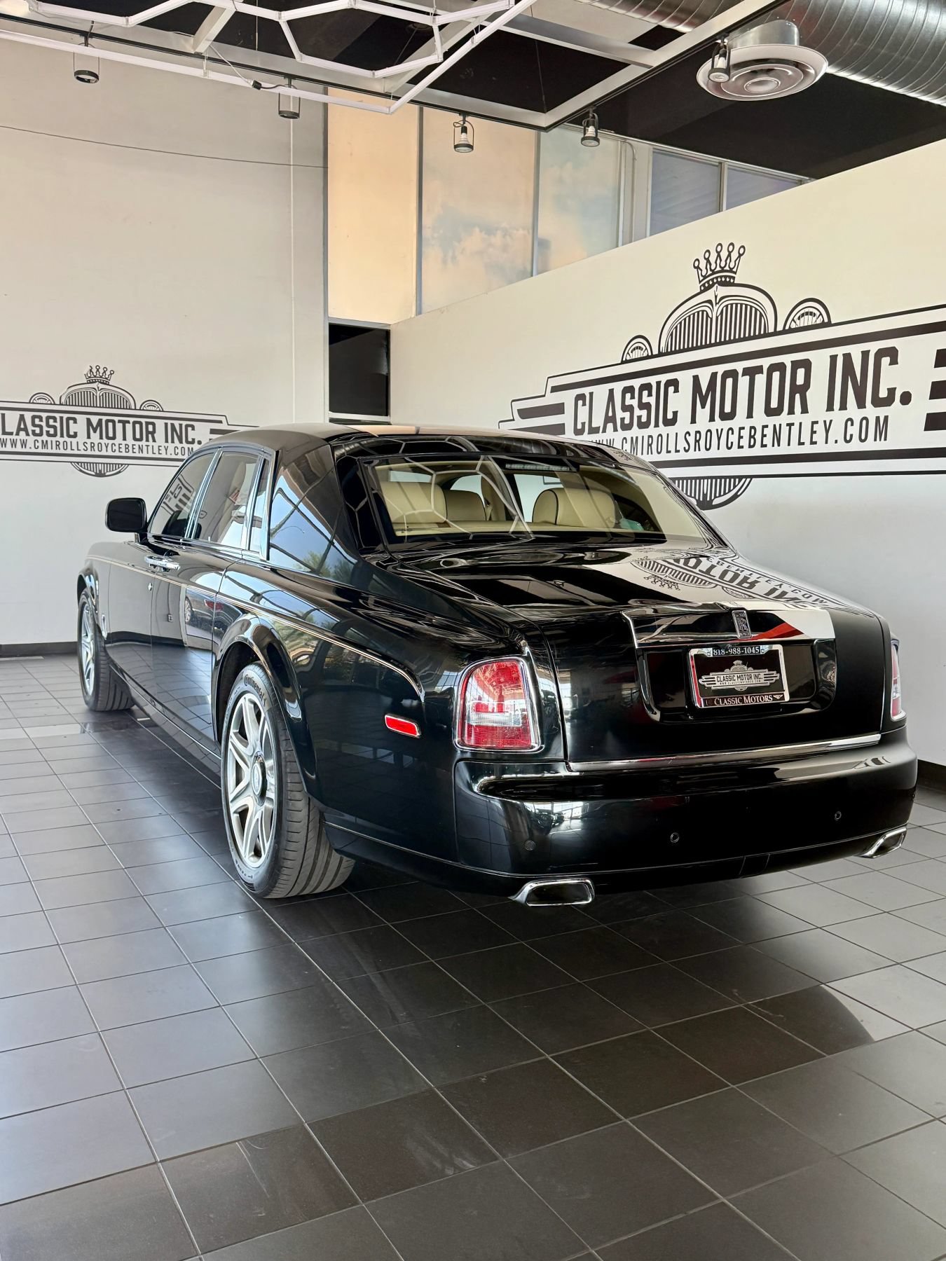 Used 2015 Rolls-Royce Phantom Sedan RWD image 6