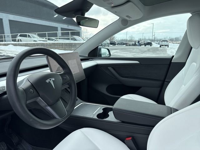 Used 2023 Tesla Model Y Long Range image 8