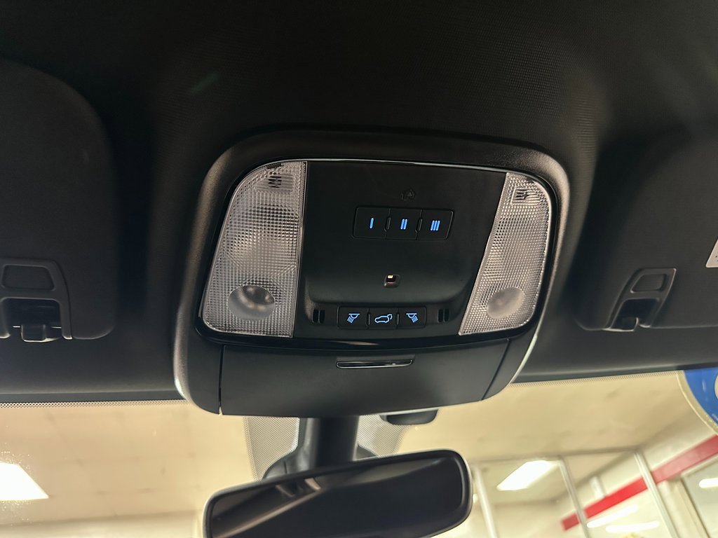 Certified 2025 Dodge Durango GT image 33