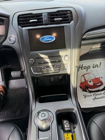 Used 2018 Ford Fusion SE w/ Equipment Group 201A image 11