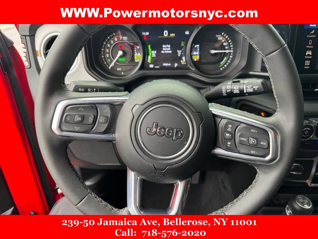 Used 2025 Jeep Wrangler Unlimited Sahara w/ Safety Group AWD/4WD image 27