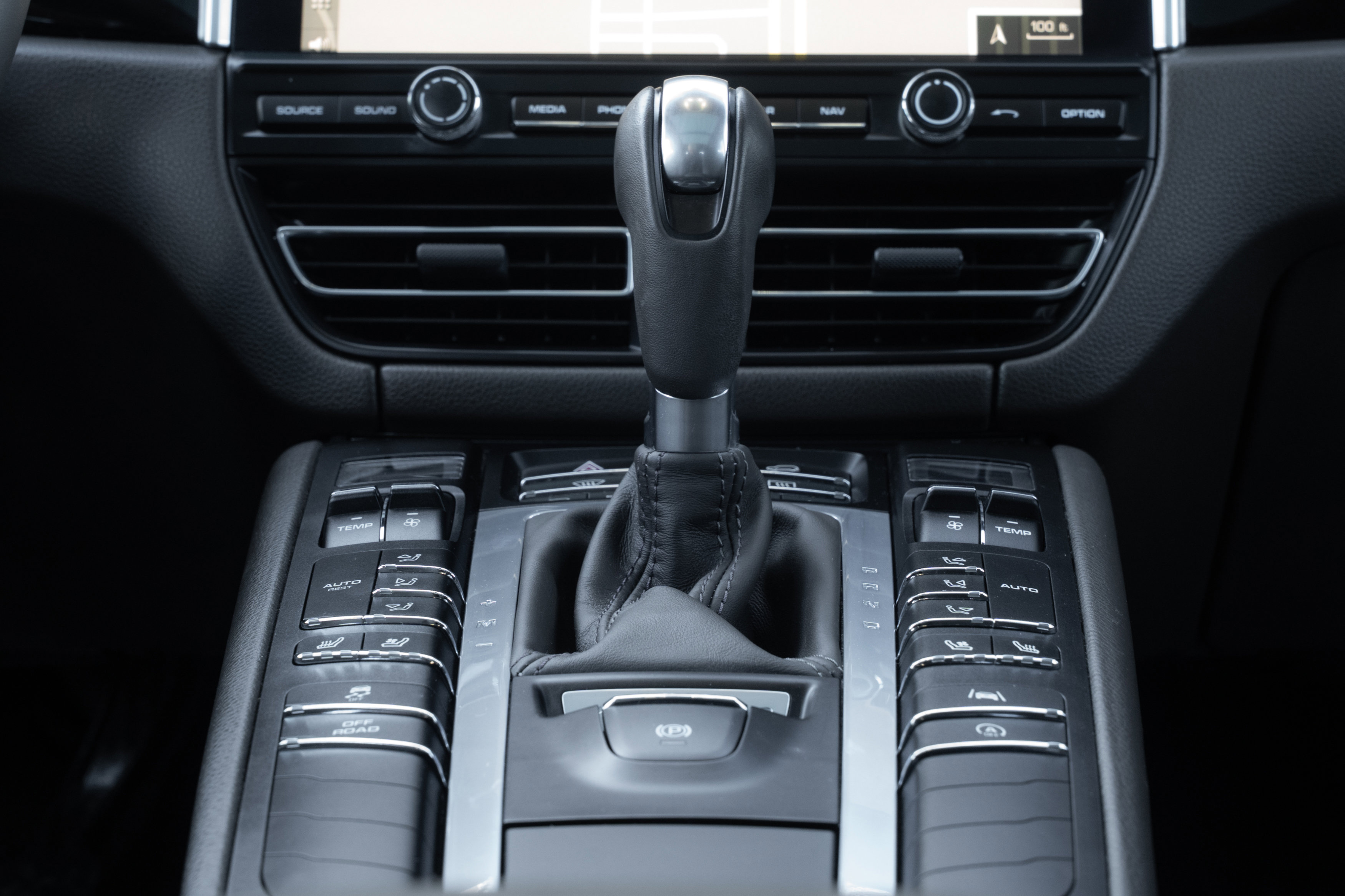 Used 2019 Porsche Macan S image 18