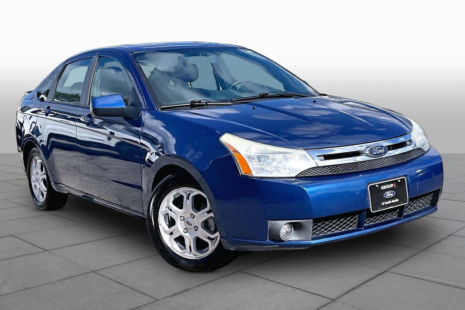 Used 2009 Ford Focus SES FWD image 2