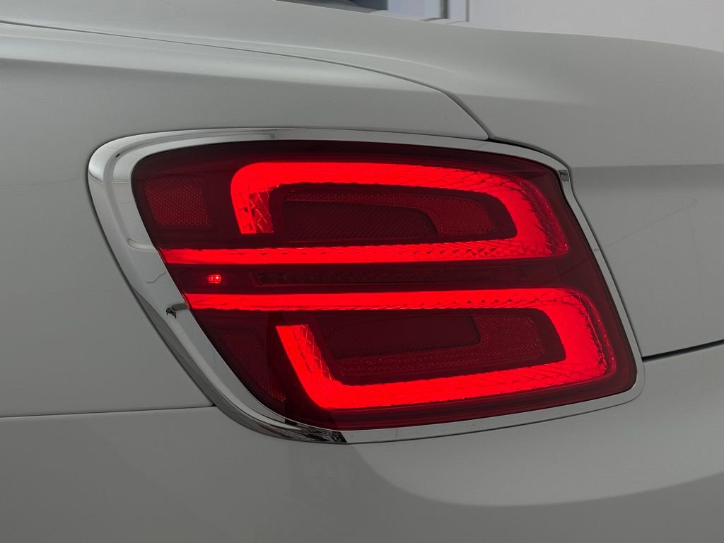 New 2026 Bentley Flying Spur Plug-In Hybrid image 29