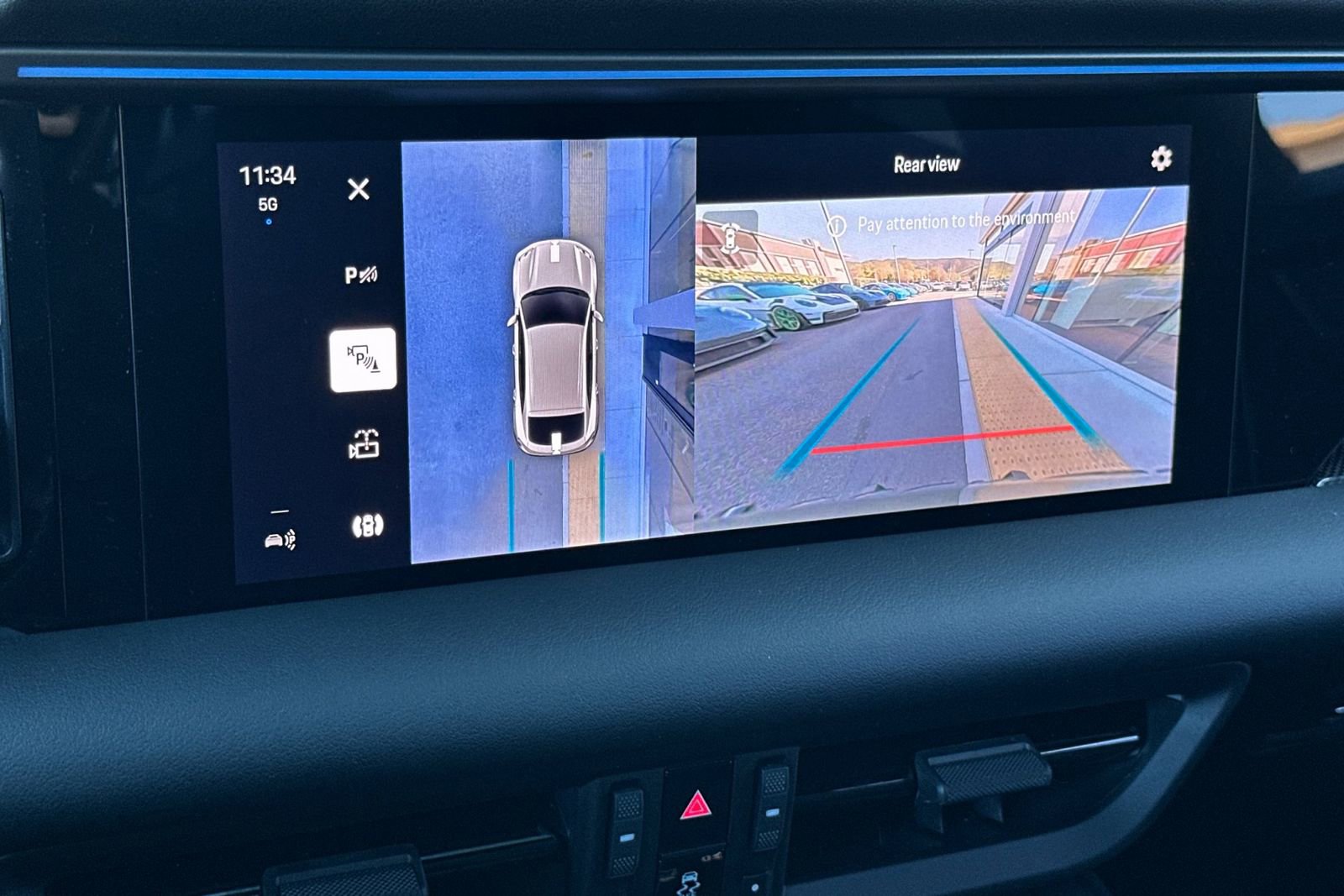 Certified 2025 Porsche Macan 4S Electric image 24