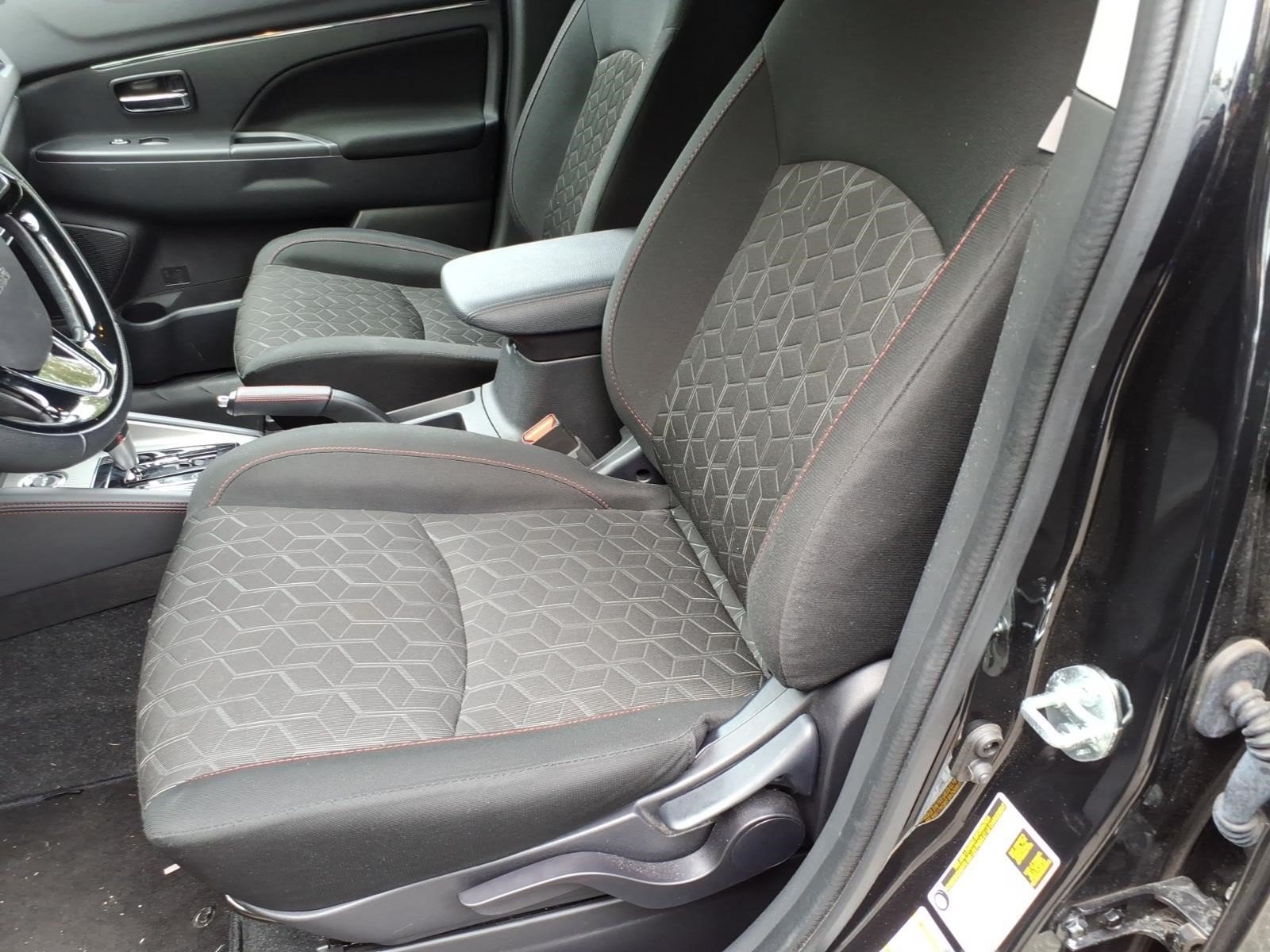 Used 2025 Mitsubishi Outlander Sport LE AWD/4WD image 10