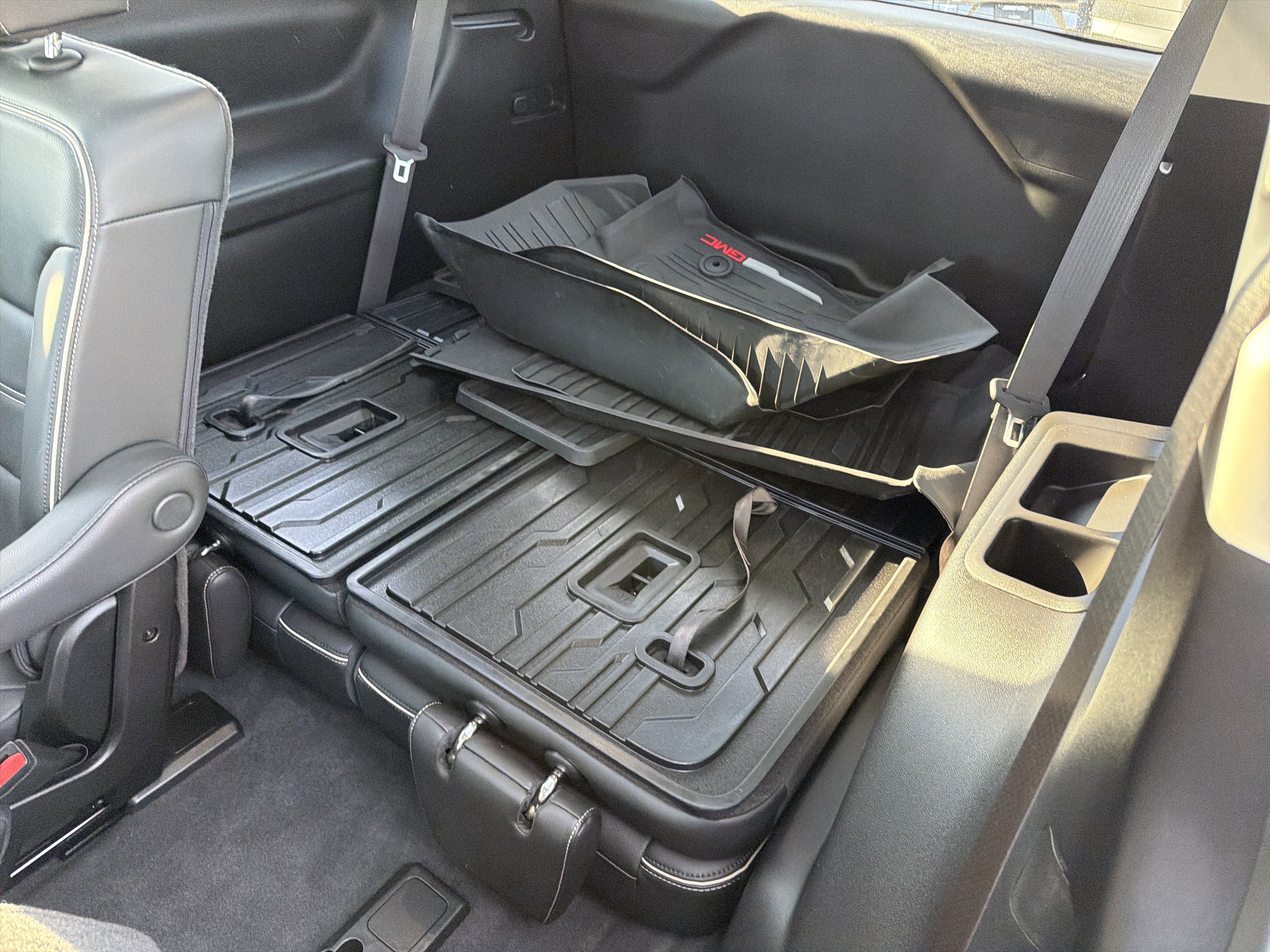 Used 2023 GMC Acadia Denali w/ Denali Technology Package image 74