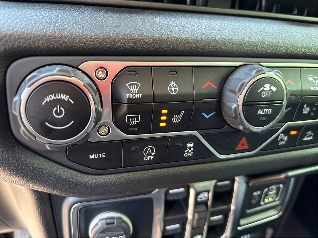 Used 2024 Jeep Gladiator Sport image 33