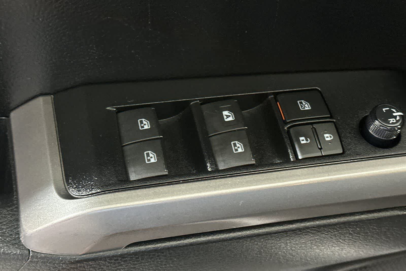 Used 2021 Toyota Tacoma SR5 RWD image 14