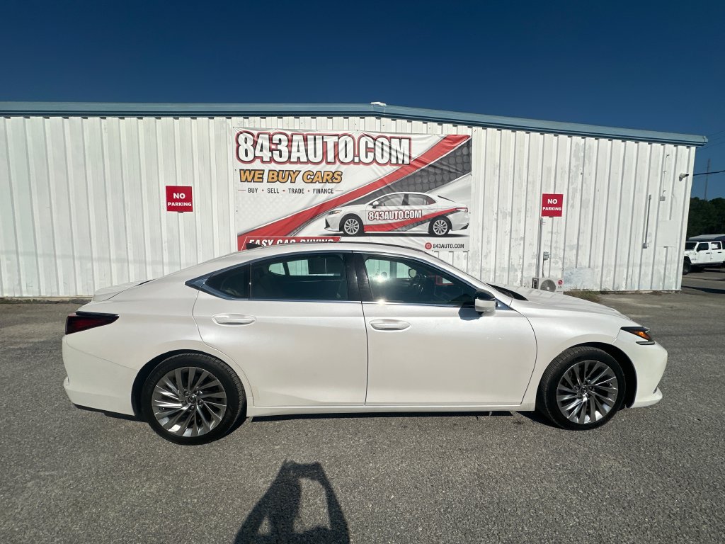 Used 2019 Lexus ES 350 Ultra Luxury w/ Accessory Package 2 FWD image 10