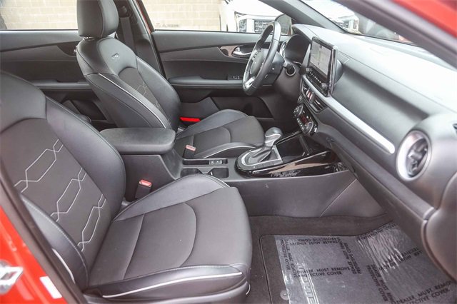 Certified 2024 Kia Forte GT-Line w/ GT-Line Premium Package image 17