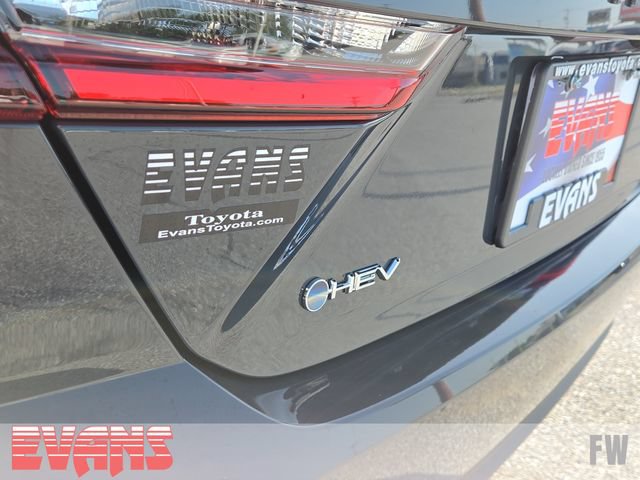 New 2026 Toyota Camry SE w/ Multimedia Upgrade Package FWD image 4